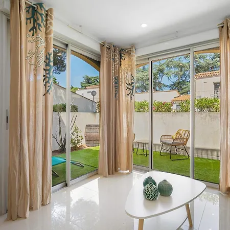 Le Grand Bleu Comfortable In The Pinede District