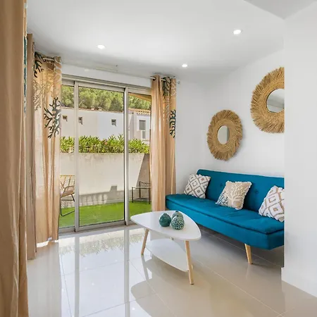 Le Grand Bleu Comfortable In The Pinede District