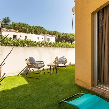 Dom wakacyjny Le Grand Bleu Modern And Functional With Terrace And Parking *