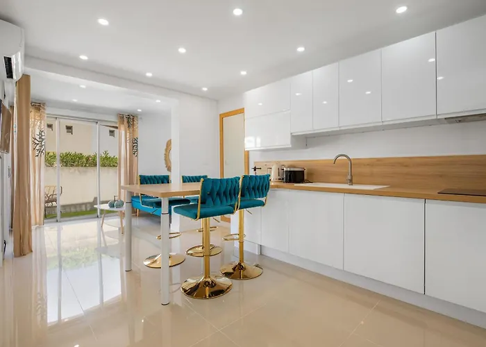 Casa vacanze Le Grand Bleu Confortevole Nel Quartiere Pinède *